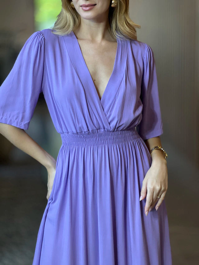 VESTIDO MIDI EM VISCOSE COM DECOTE V AZUL